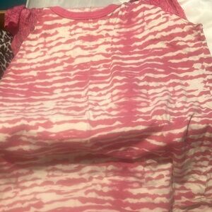 A shirt pink and white circle chest never been  worn